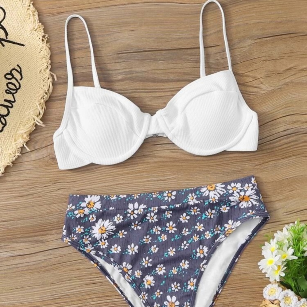 Shein floral bikini Size M